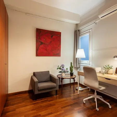 Large & Beautiful 4min From Passeig De Gracia *
