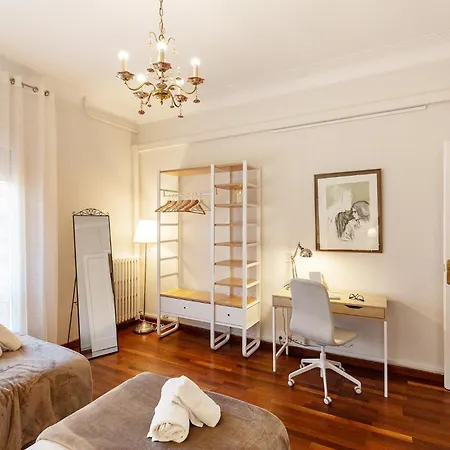 Large & Beautiful 4min From Passeig De Gracia Barcelona